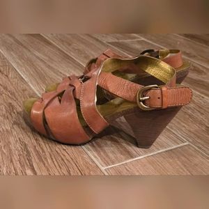 Franco Sarto Tan Strappy Leather Sa dals size 6.5